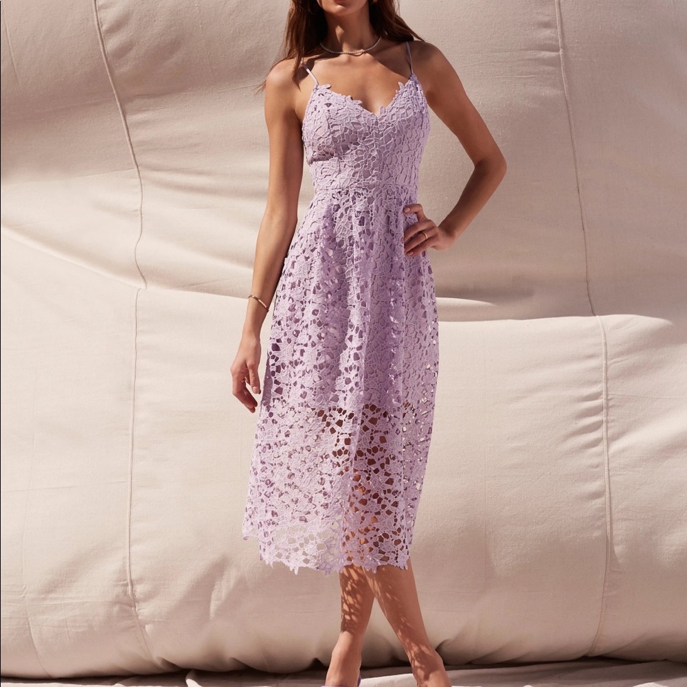 Lavender lace midi dress ASTR LABEL size small